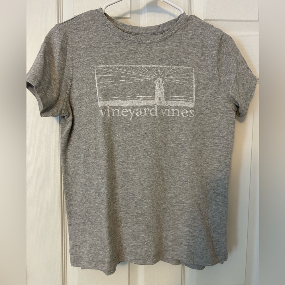 Vineyard vines grey boyfriend tee